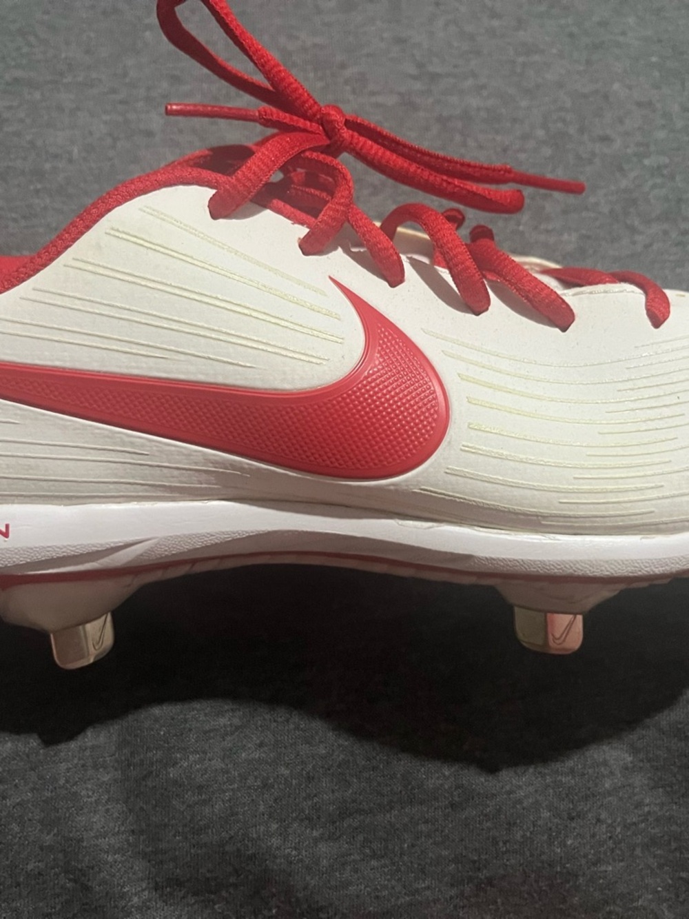 Nike White and Red Training Sneakers - Picture 2 of 10